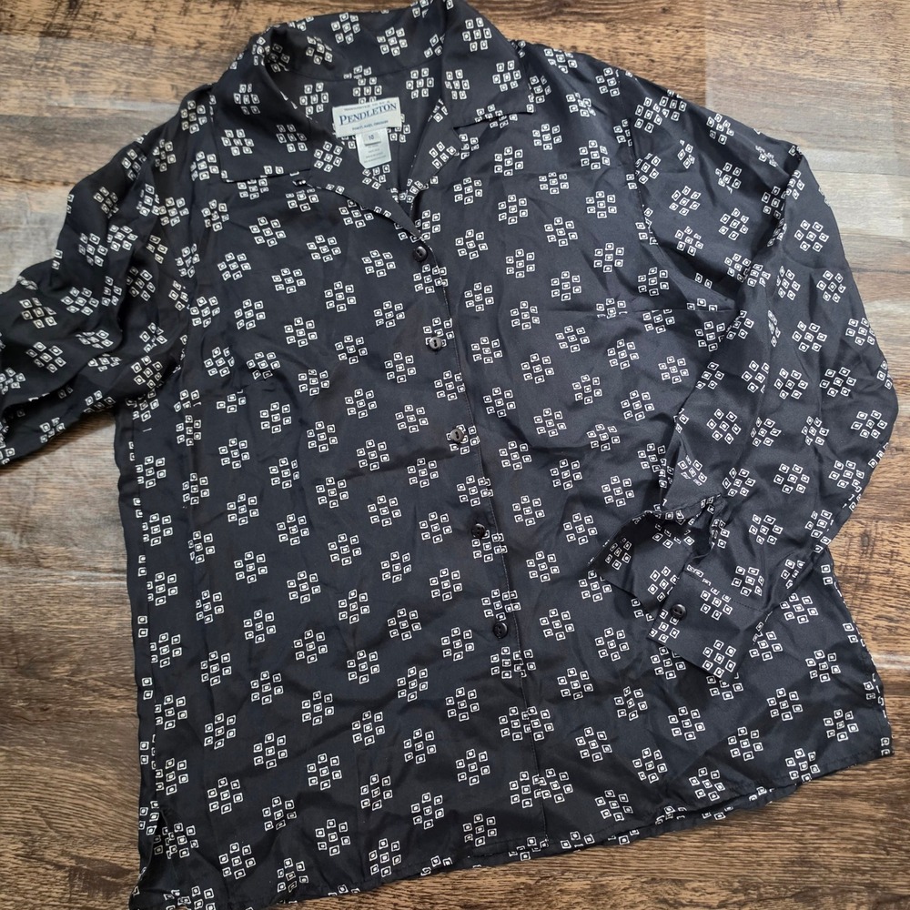 PENDLETON Button Down Blouse Womens 10 Black Silk Geometric Square Print‎ Top